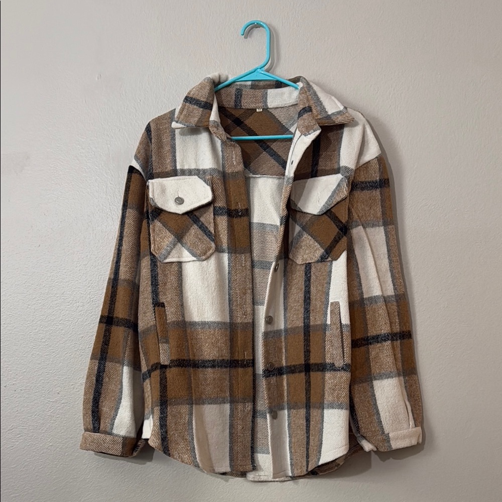 Women’s Shacket - Picture 1 of 1